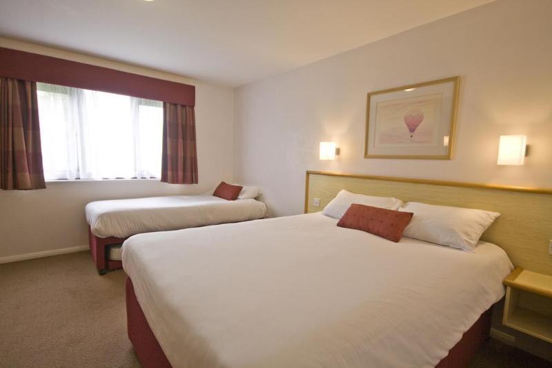 Days Sedgemoor Hotel Rooks Bridge